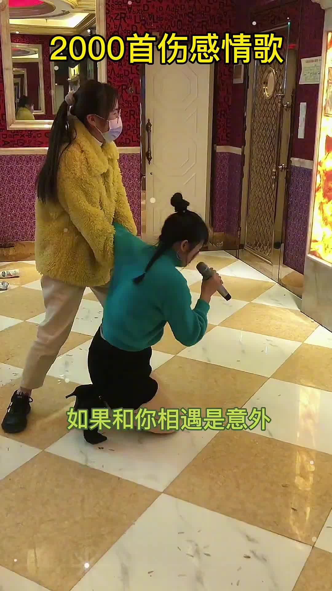 如果和你相遇是意外,当初绝不会拼命把你爱,如今的付出,换来的是伤害,只能默默怨自己活该..